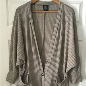 Agnes & Dora Urban cardi